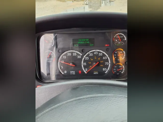 2018 FREIGHTLINER/MERCEDES M2 106