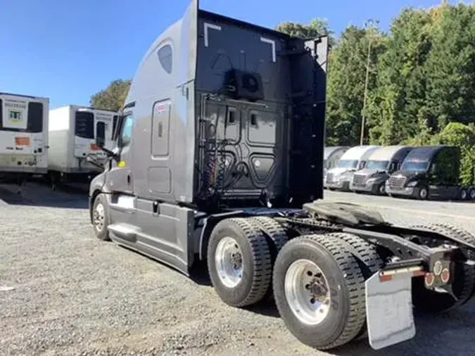 2021 Freightliner Cascadia