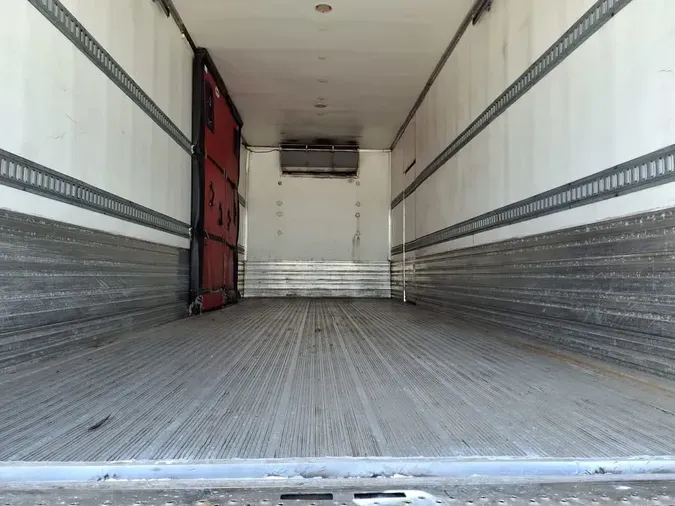 2019 FREIGHTLINER/MERCEDES M2 106