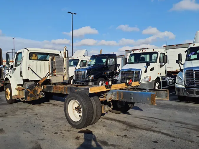 2017 FREIGHTLINER/MERCEDES M2 106