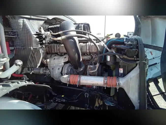 2019 Freightliner Cascadia 126dd57ab4d3323769e2d2731f5ebca79b9