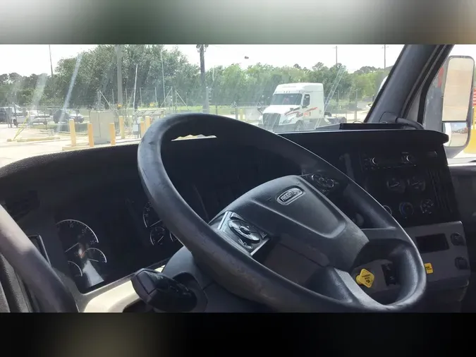 2020 Freightliner Cascadia