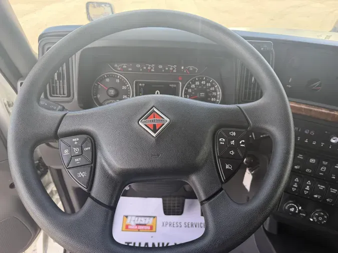 2022 International LT625