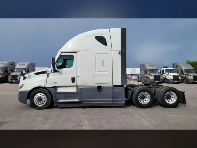 2024 Freightliner Cascadia 126dd5c4f47d7f914501f0f0e357828014d