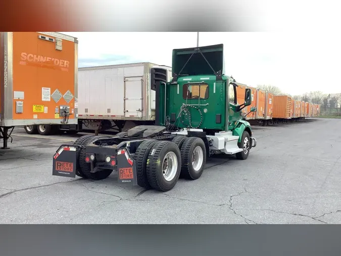 2021 Peterbilt 579dd5d8f20806154f57b803faeed7ade16