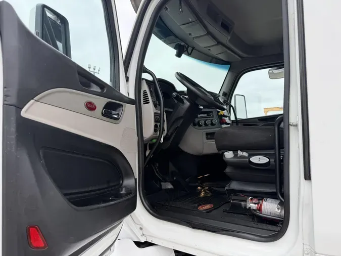 2023 Peterbilt 567