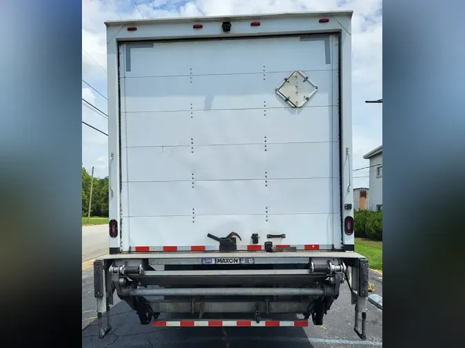 2019 FREIGHTLINER/MERCEDES M2 106
