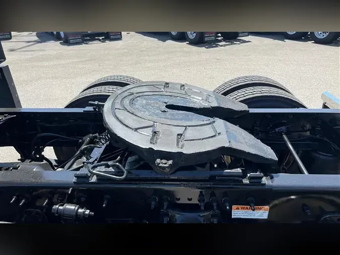2021 FREIGHTLINER CA126