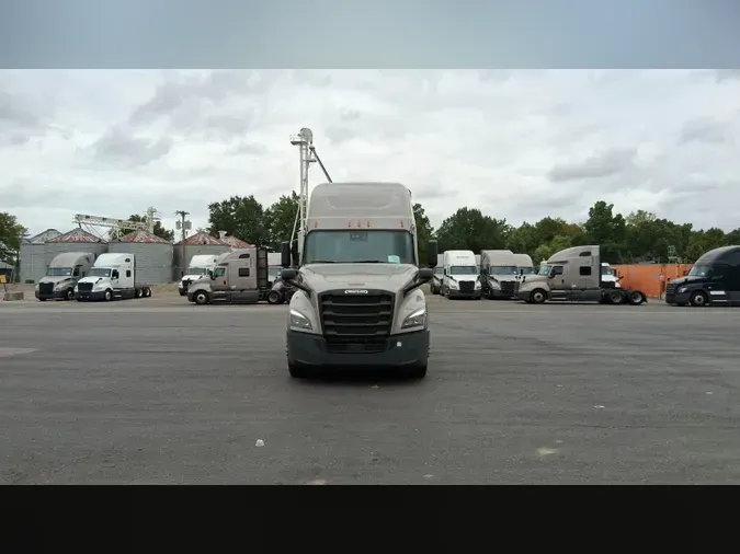 2025 Freightliner Cascadia 126dd66a8b9dcee017235b77ef8afaa7dee