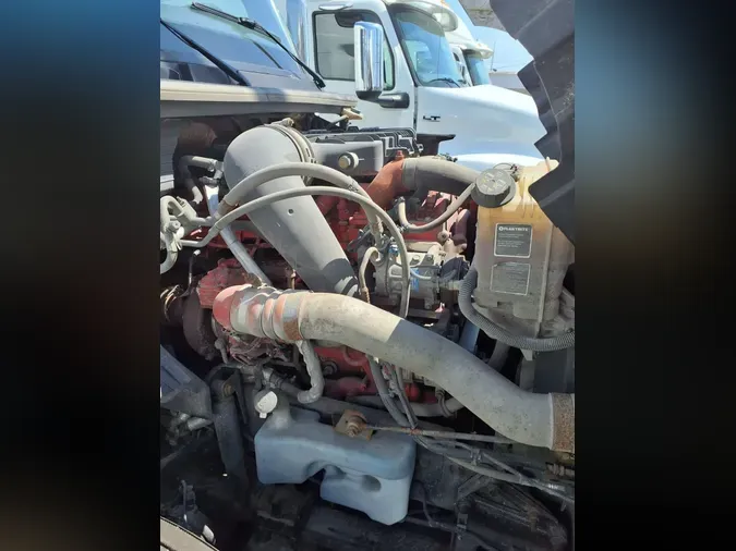 2019 NAVISTAR INTERNATIONAL LT625 SLPR CAB