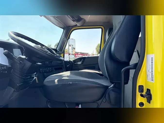 2018 INTERNATIONAL RH613
