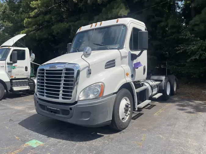 2018 FREIGHTLINER CASCADIA PX11364ST