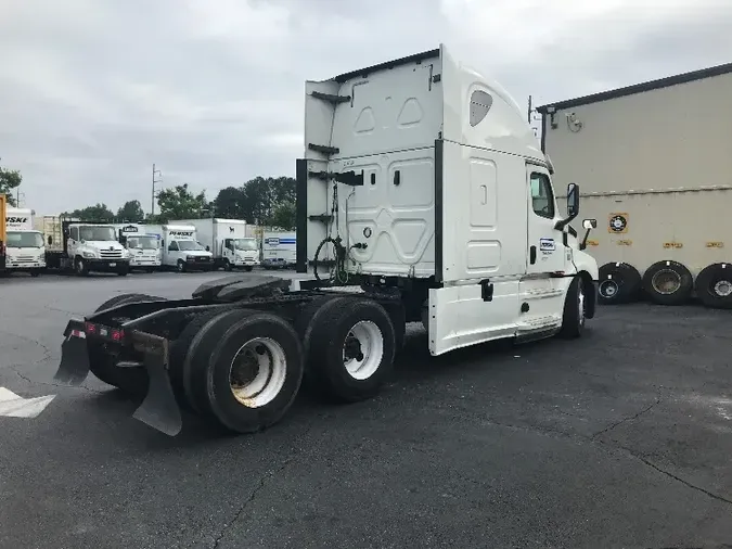 2018 Freightliner T12664ST