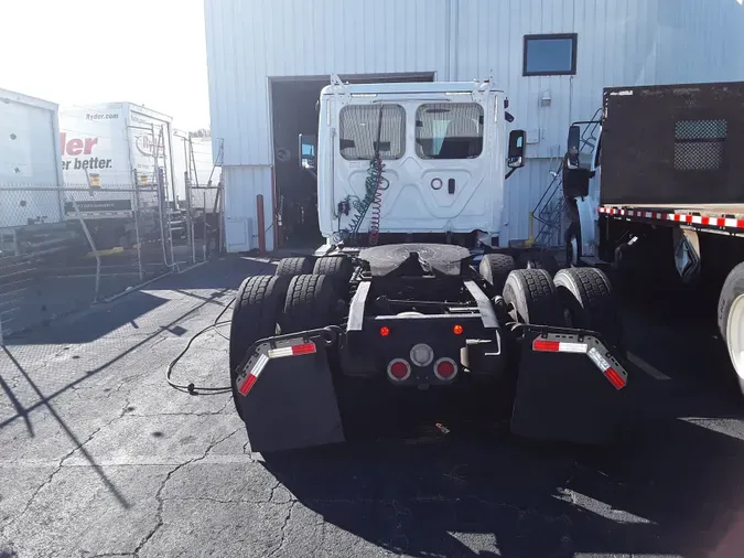 2018 FREIGHTLINER/MERCEDES CASCADIA 125