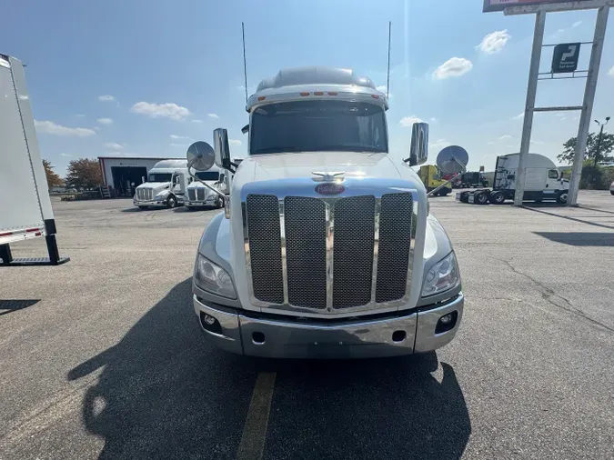 2022 Peterbilt 579