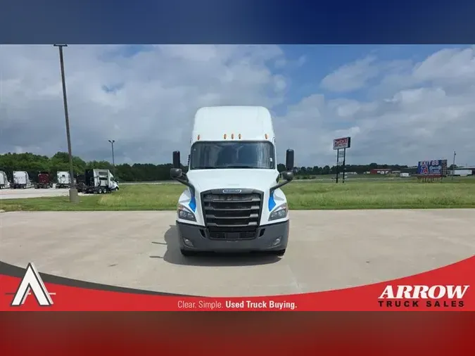 2020 FREIGHTLINER CA126