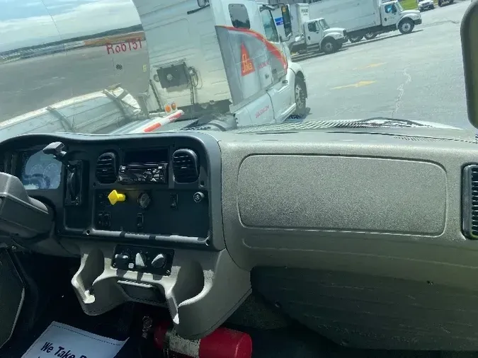 2016 FREIGHTLINER M2