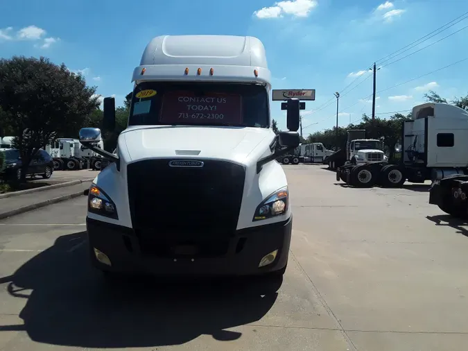 2019 FREIGHTLINER/MERCEDES PT126064ST