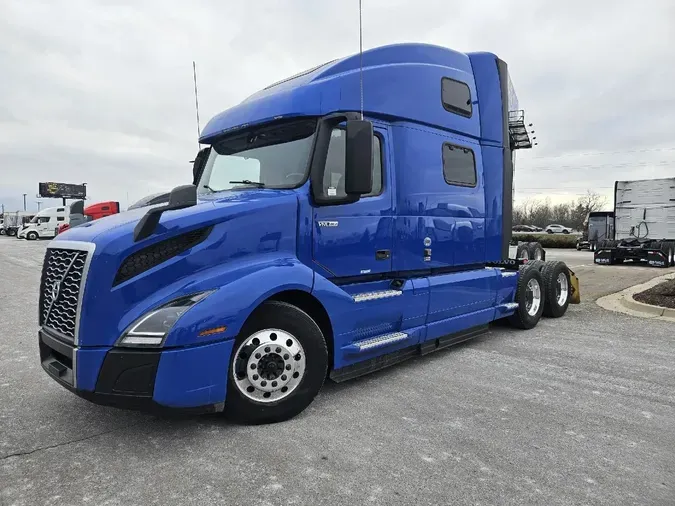 2020 VOLVO VNL64T860