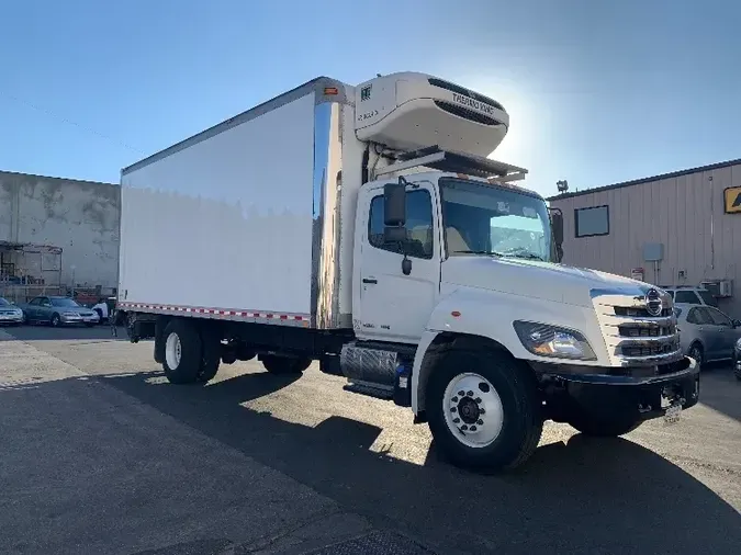 2017 Hino Truck 268dd811859a34d1a54030e6ba2b055c8de