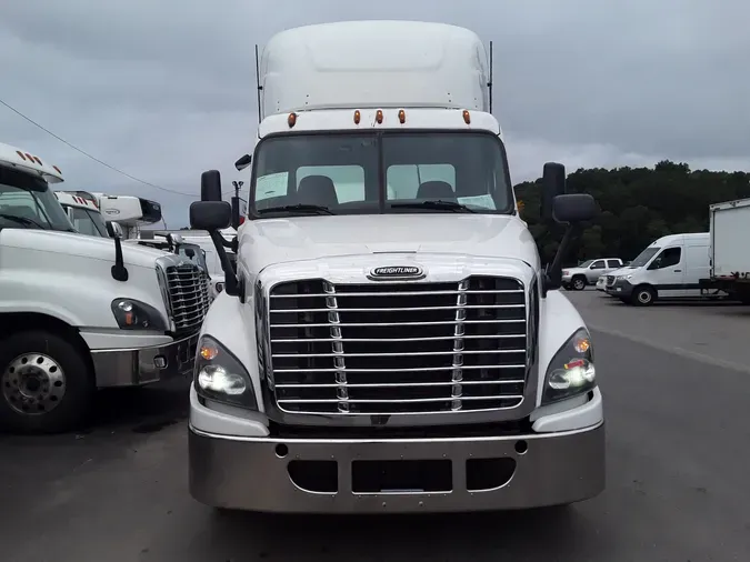 2016 FREIGHTLINER/MERCEDES CASCADIA 125