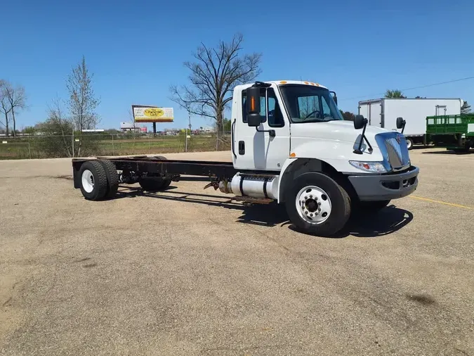 2019 NAVISTAR INTERNATIONAL 4300