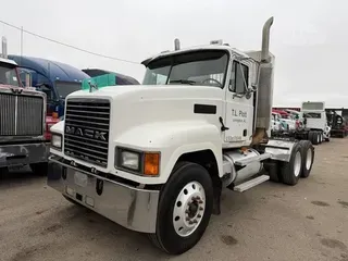2003 MACK CH613