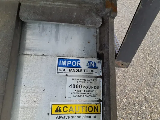 2019 FREIGHTLINER/MERCEDES M2 106