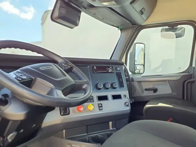 2020 FREIGHTLINER/MERCEDES NEW CASCADIA 116