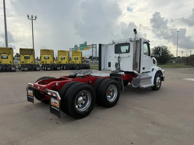 2023 Peterbilt 567