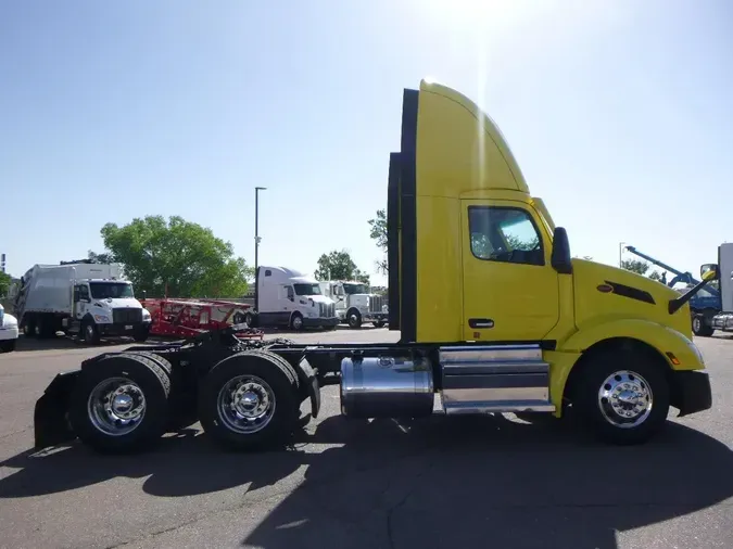2023 Peterbilt 579dd8c3d8c15c2f844a8bc09ba9b292f94
