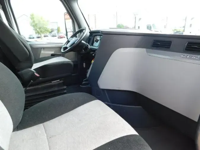 2019 Freightliner Cascadia Day Cab