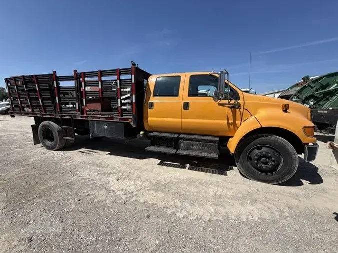 2012 FORD F750 SD