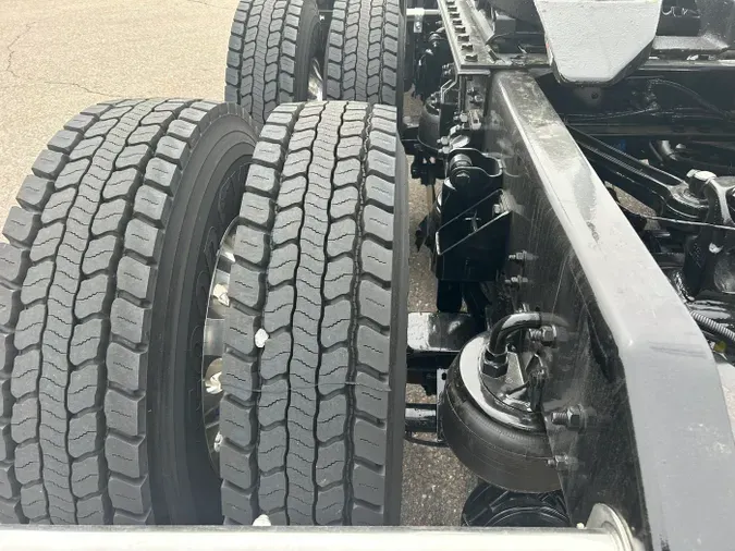 2026 Kenworth T880 Short Hood