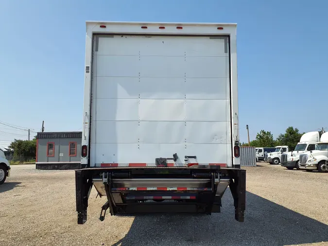 2018 FREIGHTLINER/MERCEDES M2 106