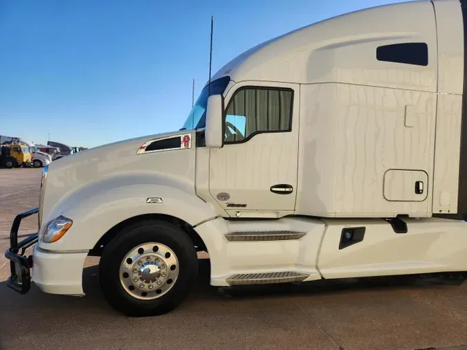 2021 Kenworth T680