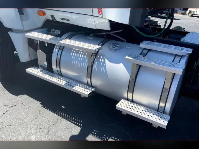2020 INT LT625 6x4