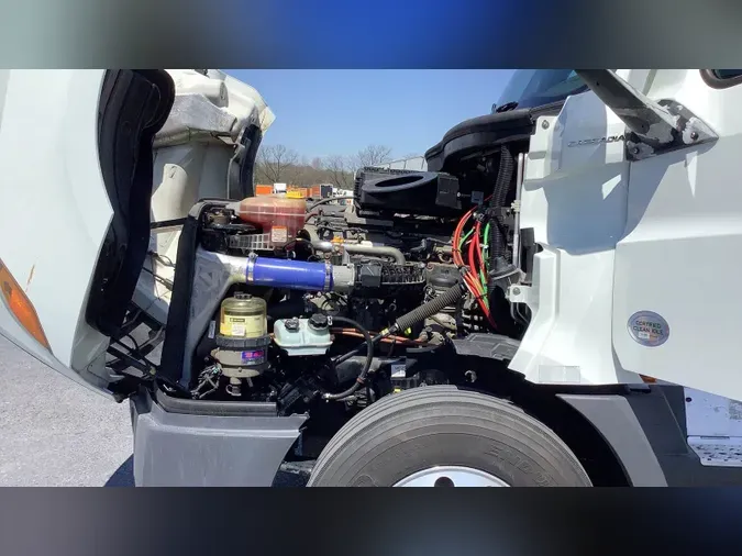 2021 Freightliner Cascadia 126ddab5df31a14585de485dce5c6cec8cb