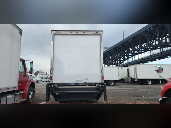 2018 FREIGHTLINER/MERCEDES M2 106