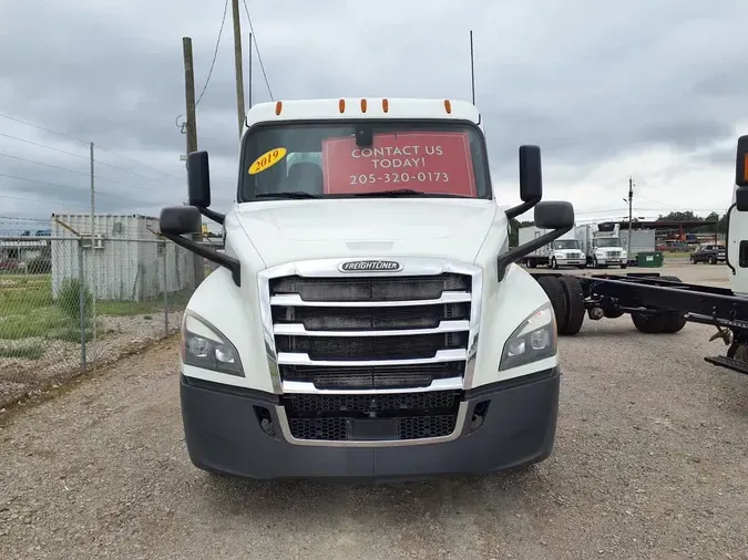 2019 FREIGHTLINER NEW CASCADIA PX12664