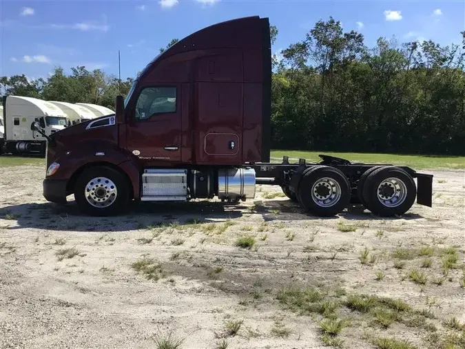 2021 KENWORTH T680