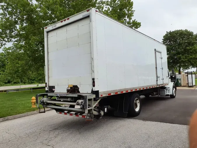 2019 FREIGHTLINER M2 106