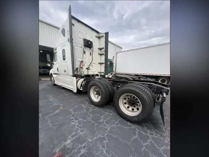 2019 FREIGHTLINER/MERCEDES NEW CASCADIA PX12664