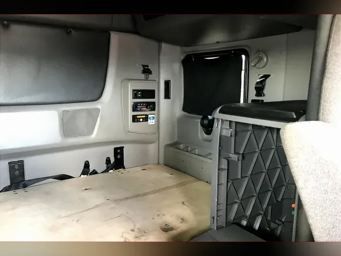 2020 INT LT625 6x4
