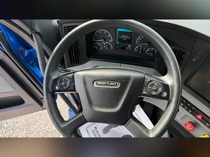 2021 FREIGHTLINER CA126
