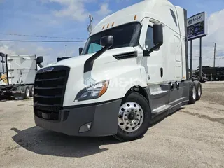 2021 FREIGHTLINER CASCADIA CA126