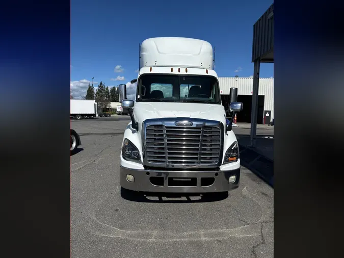 2017 FREIGHTLINER/MERCEDES CASCADIA 113ddbae6ac22fa51076ab8d59519462bff