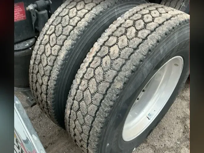 2021 VOLVO VNL64T760ddbb5c2e306dd79328c6bdde51390d80