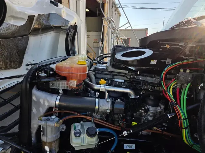 2018 FREIGHTLINER/MERCEDES CASCADIA