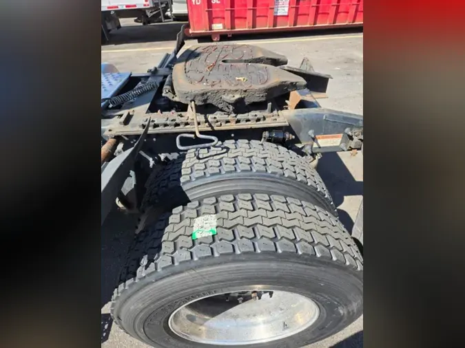 2019 FREIGHTLINER/MERCEDES CASCADIA 125